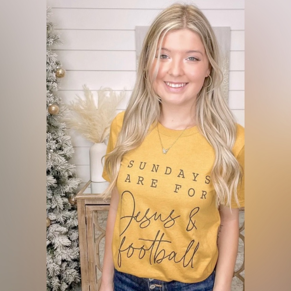 Bella Canvas Graphic Sundays, Jesus & Football Yellow Tee Shirt Woman’s L NWOT